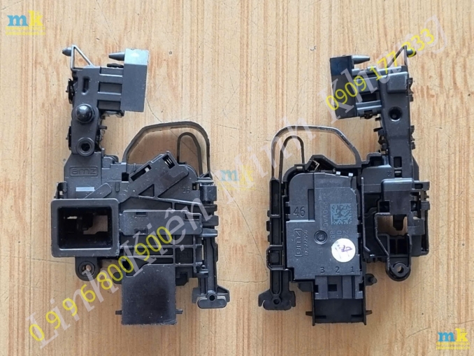 ( SP1835 ) Khóa Của Samsung Mẫu Có Công Tắc Rời Dính Kèm